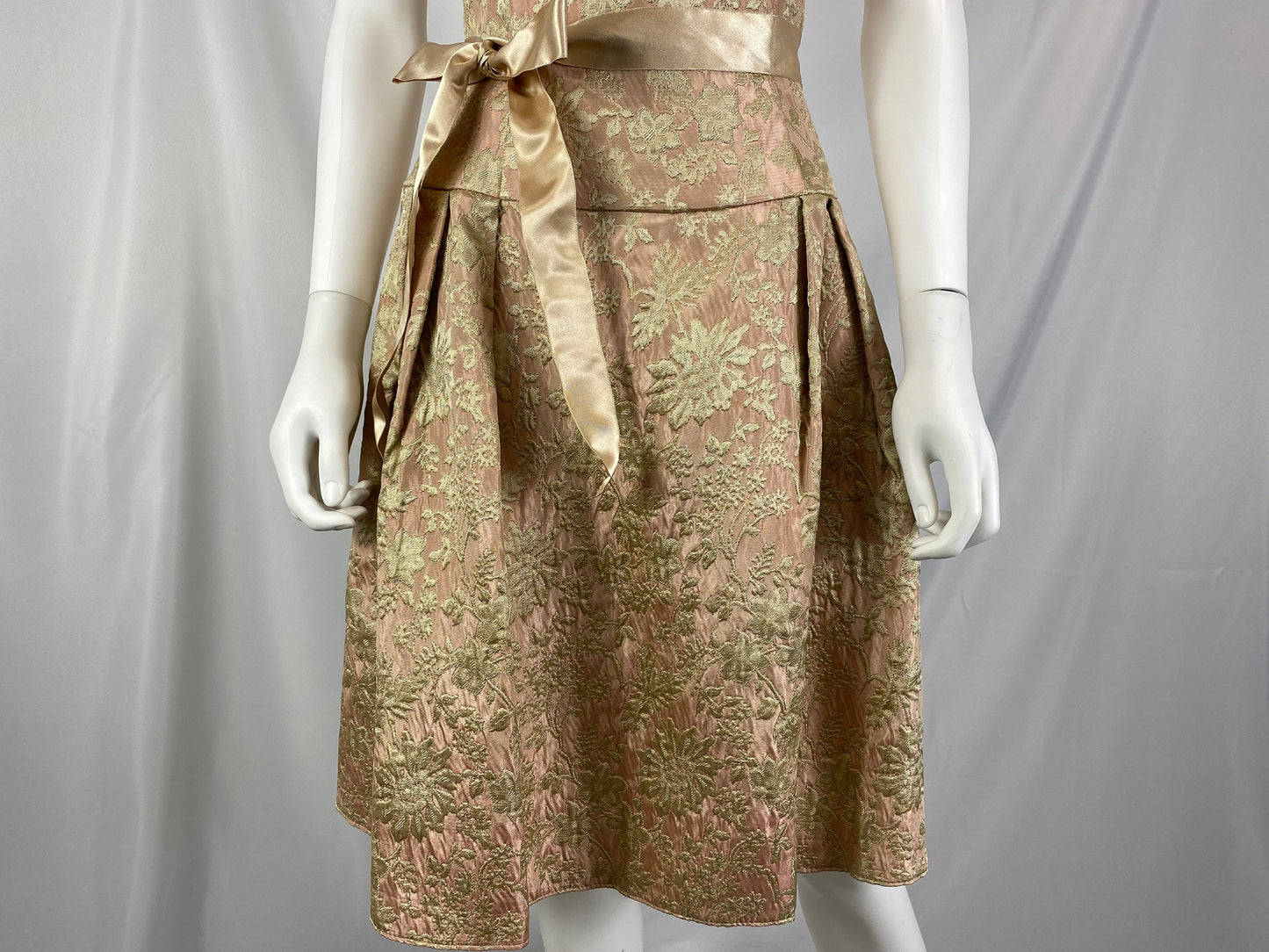 Dusty Rose Fully Lined Strapless Floral Dress By Gunne Sax Designer Jessica McClintock \ Size 10 \ See Measurements \ Made In The USA