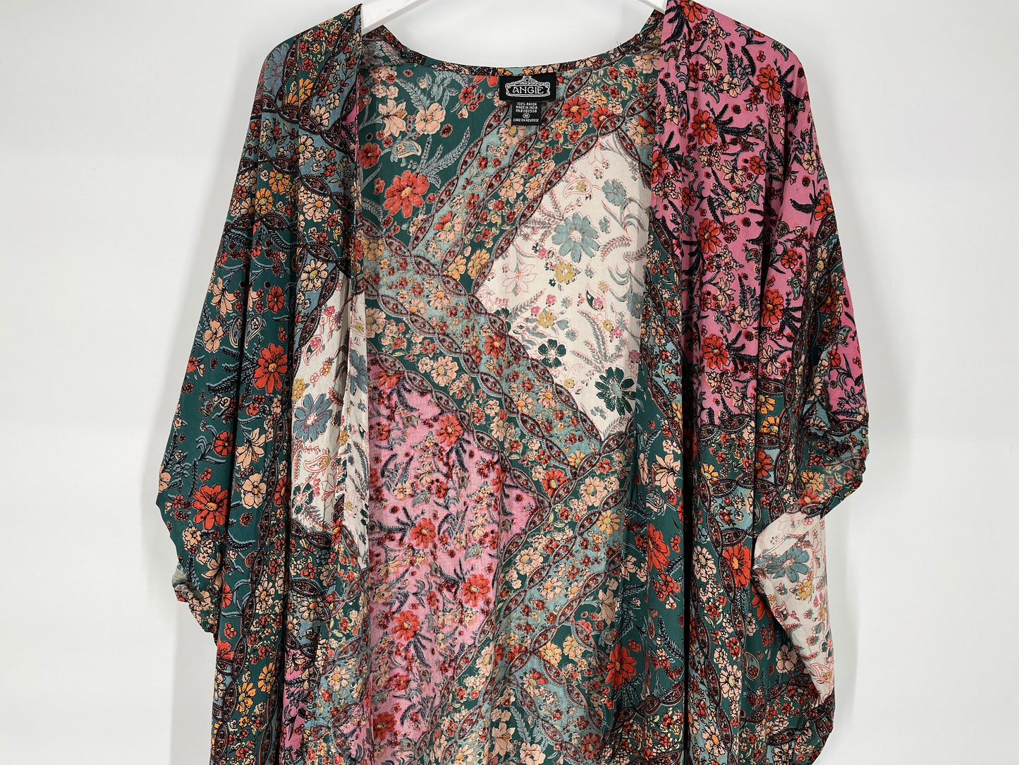 Floral Oversized Shawl By Angie / Size Medium / View Description For Measurements And Condition Details