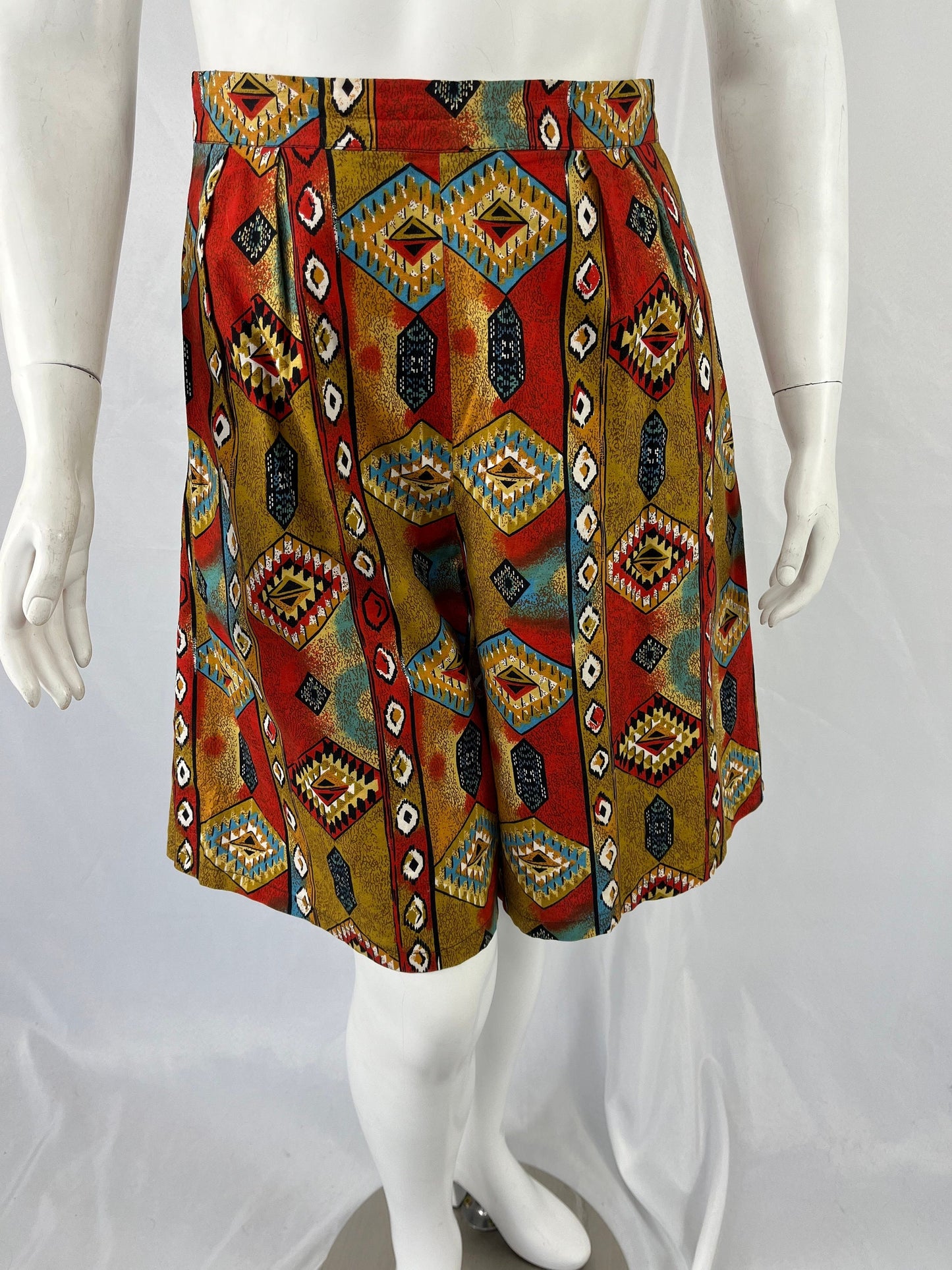 Homemade Aztec-esque Print Shorts / Size Measures Large / View Description For Measurements And Condition Details